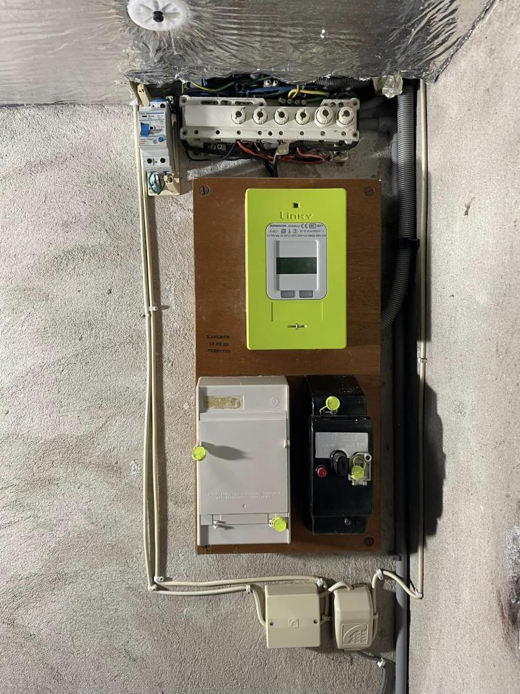 Ader Chauffagiste Plombier Electricien St Laurent Medoc - avant